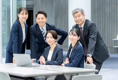 日本で初めて、ブランディングに実践の「型」を取り入れた専門機関全国で活躍する多くのブランド・マネージャーを輩出