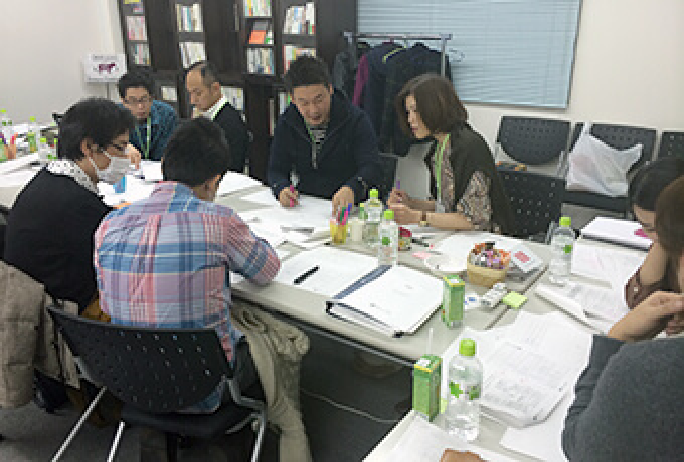 「脳みそに汗をかくほど考える」からいいアイディアが生まれる。