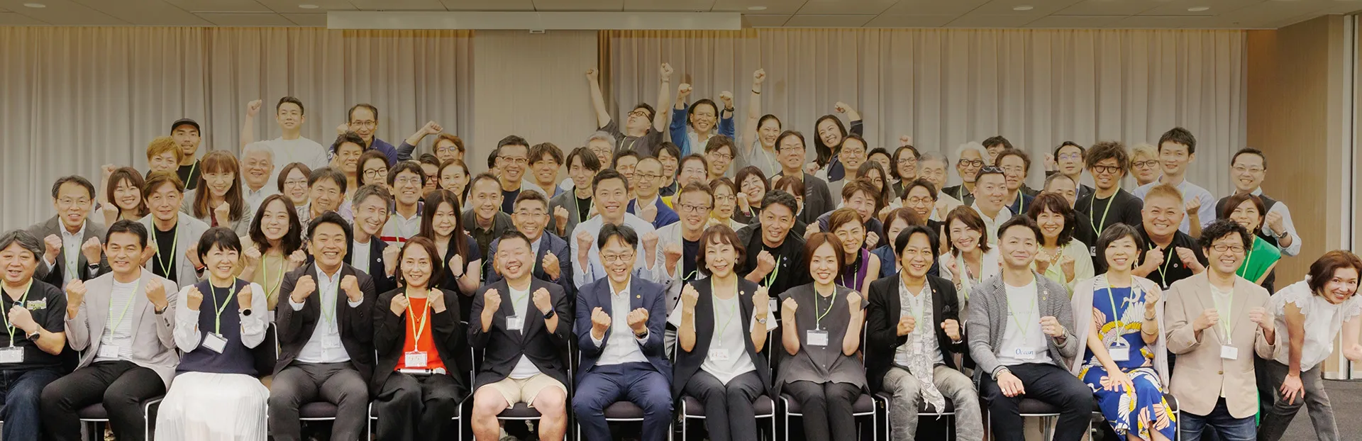   豊富な実践経験を持つ、様々な業種のトレーナーが在籍しています